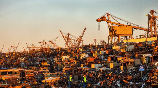 10 raisons de choisir un ferrailleur à Calais pour vos métaux